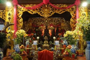 Tet is a time for saying prayers and making offerings in the temple