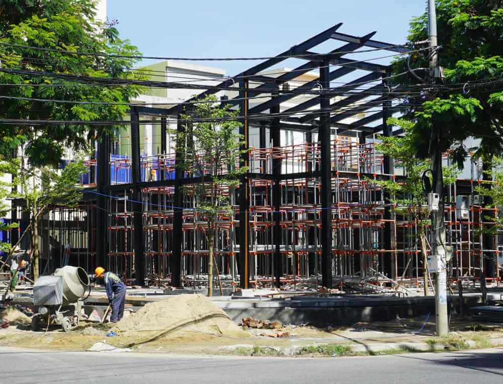 Prefabricated steel building going up in Danang