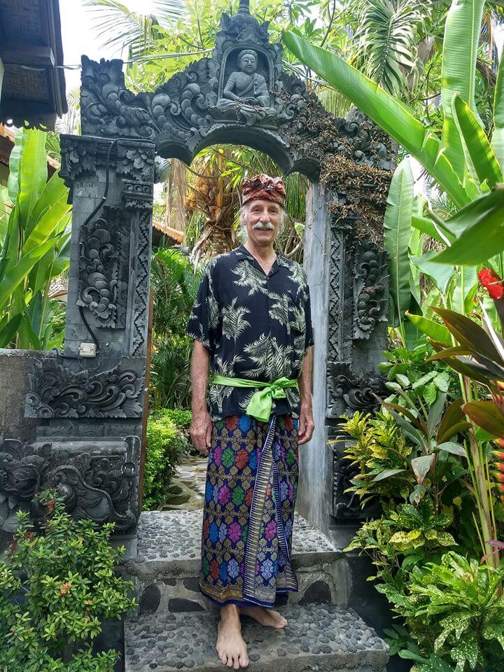 What To Wear In Bali Temples Tips For Visiting A Broken Backpack | My ...